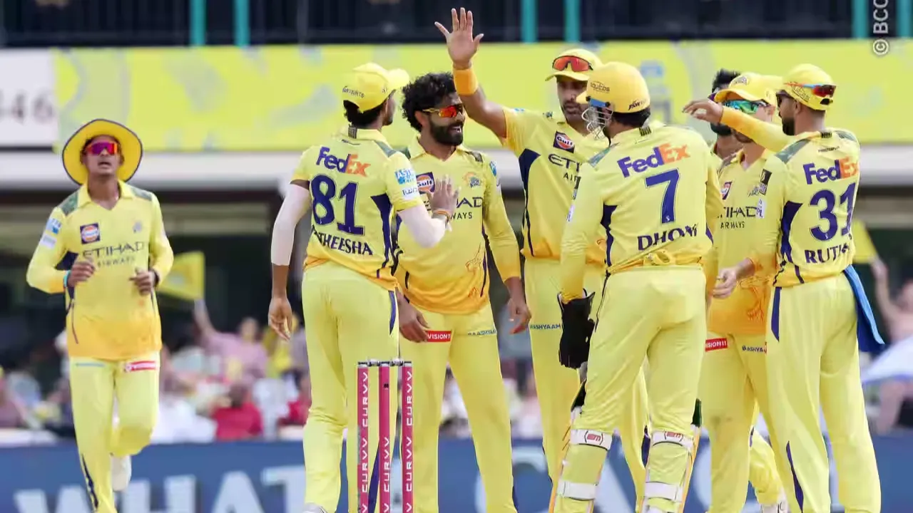 CSK VS DC